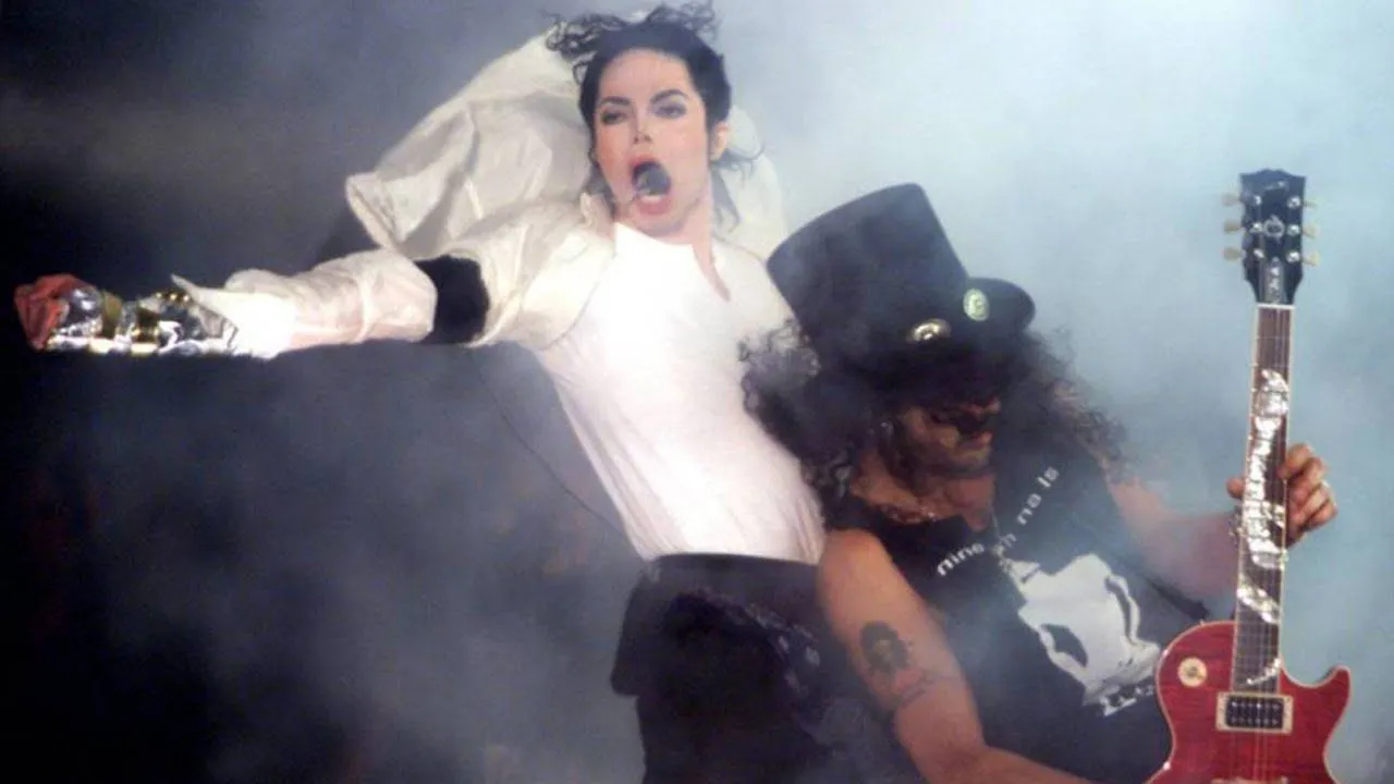Adventure of Humanity-র জন্য পরিবেশন করছেন Michael Jackson ও Slash