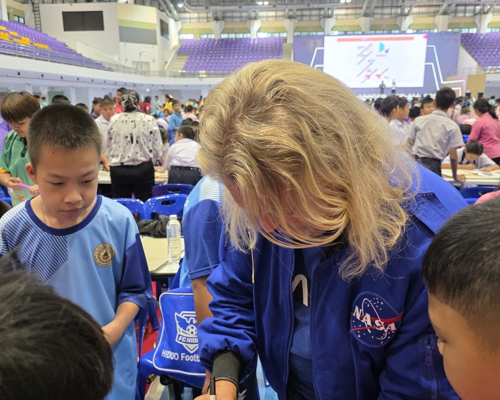 3ab3aa48-be3f-4a75-be57-dc579e78418a